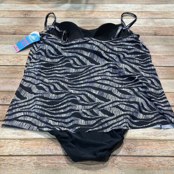Swim Solutions Knot Front One-Piece Swimsuit NWT - Picture 3 of 4